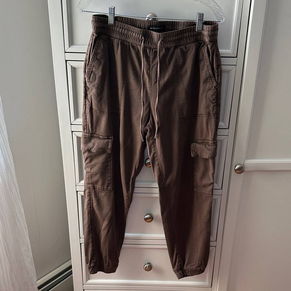 Banana Republic women’s mocha cargo jogger